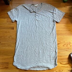 Haven well within light gray sleep tunic shirt size medium